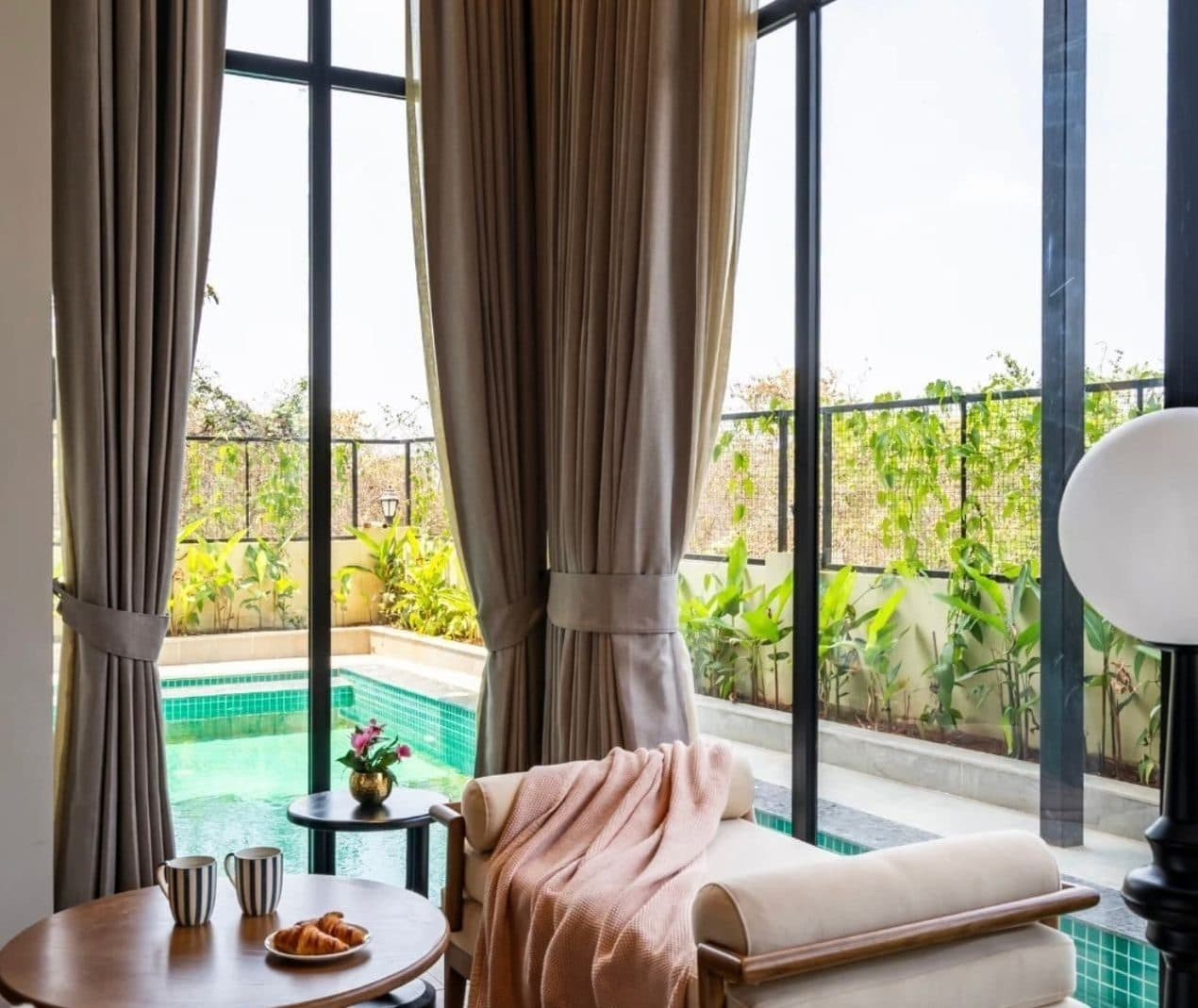 Manor — view 3